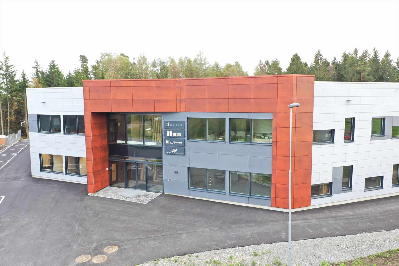 Fasade og inngangsparti ved Bjørnstadmyra 12 Sarpsborg